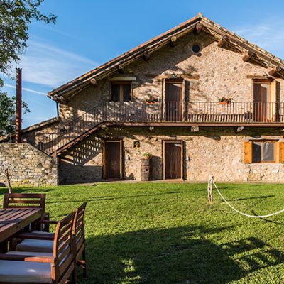 fachada de la casa rural pirineo aragonés