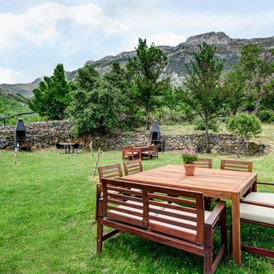 casa rural pirineo aragonés con jardin